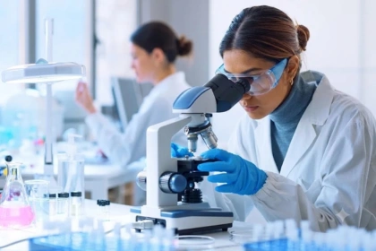 Laboratory information management system software streamlining lab workflows, reporting, and sample tracking.