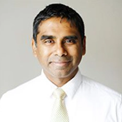 Dr. Sethu leading healthcare software innovation with expertise in hospital digital transformation.